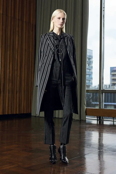 Look 6